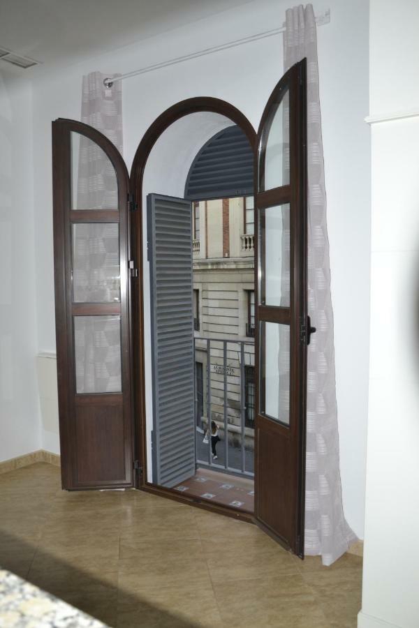 Apartamento Loft Centrico Seville Luaran gambar